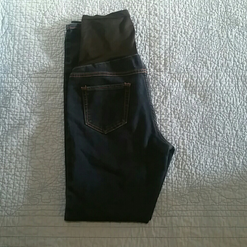 Maternity jeans small